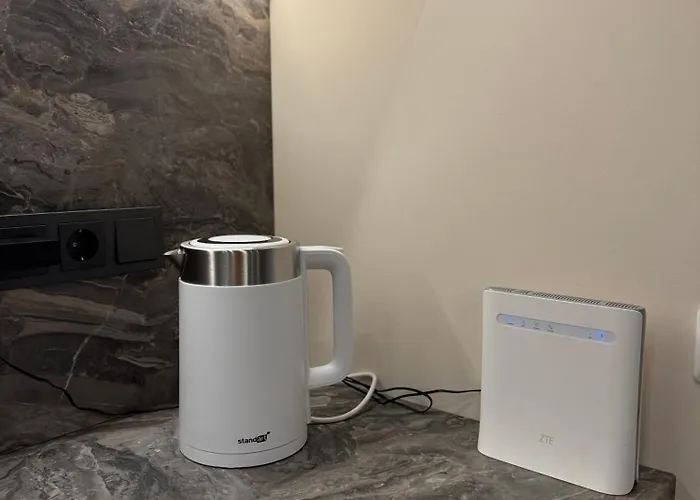 Aerodromas! Kunigiskiai פלאנגה